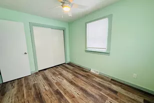 121 N West St, Gibson City, IL 60936 - Photo 12