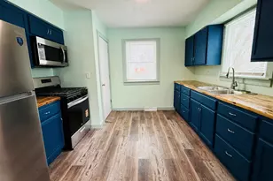 121 N West St, Gibson City, IL 60936 - Photo 6