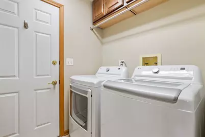 425 Cambridge Avenue, Elburn, IL 60119 - Photo 10