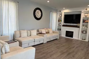 10030 Moody Ave, Oak Lawn, IL 60453 - Photo 2