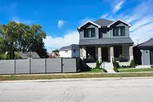 10030 Moody Ave, Oak Lawn, IL 60453 - Photo 1