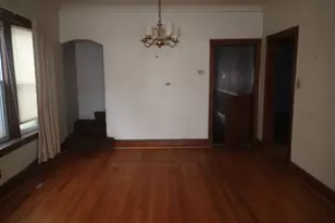 4927 W Waveland Ave, Chicago, IL 60641 - Photo 4