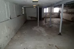 4927 W Waveland Ave, Chicago, IL 60641 - Photo 12