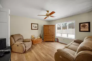 375 Meadows N Rd, Bourbonnais, IL 60914 - Photo 8