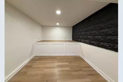 1641 S 57th Avenue, Cicero, IL 60804 - Photo 42