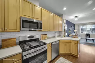 31603 Kline Cir, Warrenville, IL 60555 - Photo 18