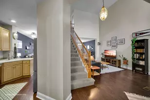 31603 Kline Cir, Warrenville, IL 60555 - Photo 6