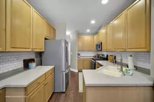 31603 Kline Cir, Warrenville, IL 60555 - Photo 16