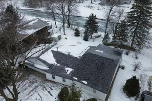 128 S Channel Dr, Round Lake Beach, IL 60073 - Photo 16