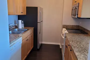 400 N La Salle Dr, Chicago, IL 60654 - Photo 2