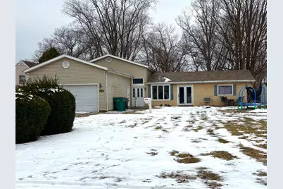 404 Michael Street, Streator, IL 61364 - Photo 2