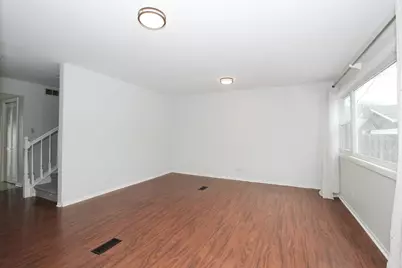 1665 Chippendale Road, Hoffman Estates, IL 60169 - Photo 4
