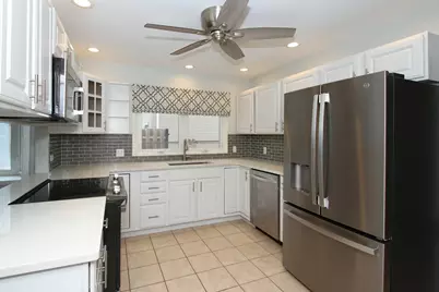 1665 Chippendale Road, Hoffman Estates, IL 60169 - Photo 10