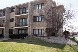 7401 Tiffany Dr, Orland Park, IL 60462 - Photo 1