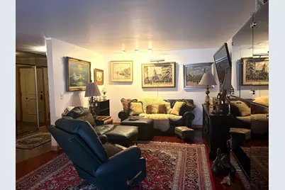 9529 Bronx Avenue #401, Skokie, IL 60077 - Photo 4