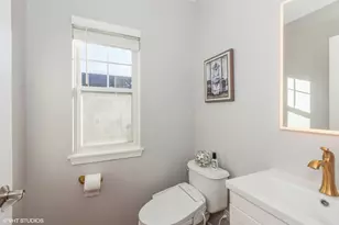 375 N Commerce St, Aurora, IL 60504 - Photo 6