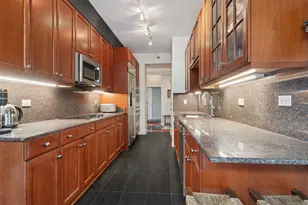 1335 S Prairie Ave, Chicago, IL 60605 - Photo 10