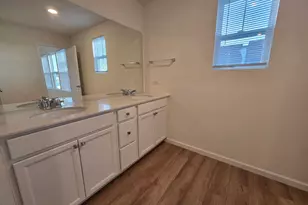 5915 Hawkweed Dr, Naperville, IL 60564 - Photo 16