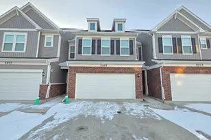 5915 Hawkweed Dr, Naperville, IL 60564 - Photo 2