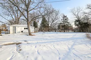 311 W Kennedy Dr, Streamwood, IL 60107 - Photo 24