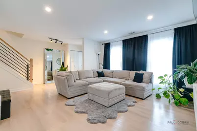 4990 Rochester Drive, Hoffman Estates, IL 60010 - Photo 2