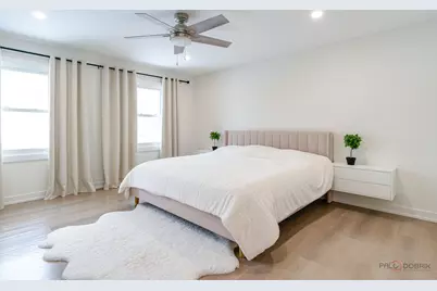 4990 Rochester Drive, Hoffman Estates, IL 60010 - Photo 14