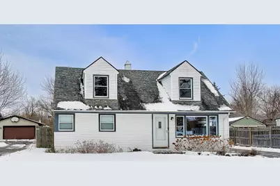 18219 W Big Oaks Road, Grayslake, IL 60030 - Photo 2