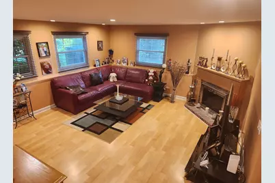 700 N Lakeside Drive, Vernon Hills, IL 60061 - Photo 12