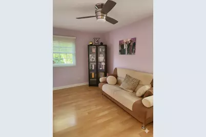 700 N Lakeside Drive, Vernon Hills, IL 60061 - Photo 10
