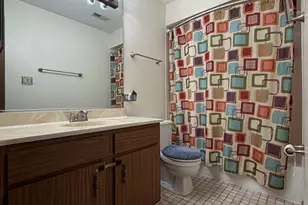 15723 Peggy Ln, Oak Forest, IL 60452 - Photo 16