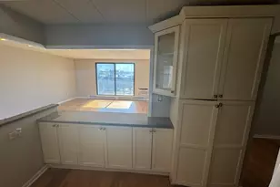 9128 W Terrace Dr, Niles, IL 60714 - Photo 6