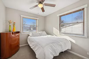 18508 W Woodland Terrace, Gurnee, IL 60031 - Photo 8