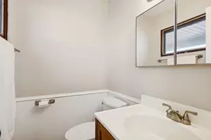 18508 W Woodland Terrace, Gurnee, IL 60031 - Photo 6