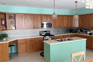 200 N Henderson St, Kenney, IL 61749 - Photo 6