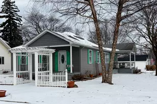 200 N Henderson St, Kenney, IL 61749 - Photo 2