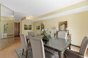 15534 Whitehall Ln, Orland Park, IL 60462 - Photo 4