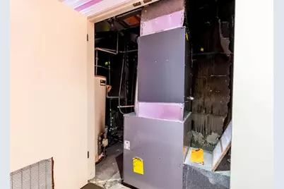 2832 N Milwaukee Avenue, Chicago, IL 60618 - Photo 16