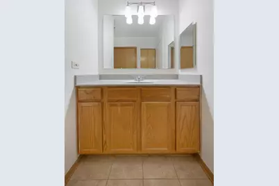 881 N Swift Road #203, Addison, IL 60101 - Photo 18