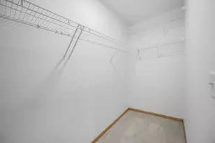 881 N Swift Rd, Addison, IL 60101 - Photo 20