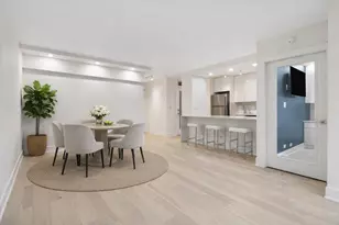 88 W Schiller St, Chicago, IL 60610 - Photo 4