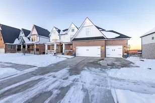 12879 Collina Ln, Lemont, IL 60439 - Photo 2