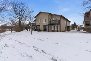 7526 Bristol Ln, Hanover Park, IL 60133 - Photo 16