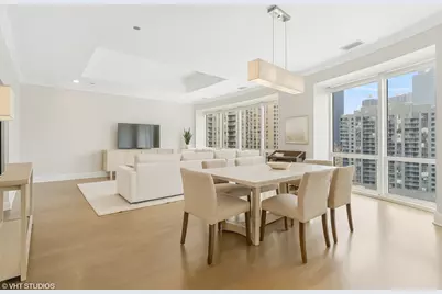 60 W Erie Street #1302, Chicago, IL 60654 - Photo 4