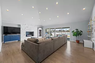 1990 Berry Ln, Des Plaines, IL 60018 - Photo 14