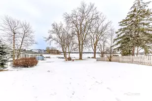 3 Lakeview Dr, Mundelein, IL 60060 - Photo 22