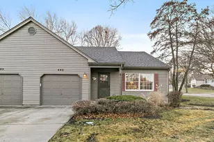 682 Alice Pl, Elgin, IL 60123 - Photo 1