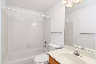 682 Alice Place #682, Elgin, IL 60123 - Photo 10