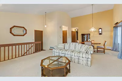 682 Alice Place #682, Elgin, IL 60123 - Photo 4