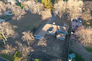 917 Murphy Dr, Joliet, IL 60435 - Photo 42