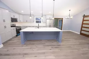 917 Murphy Dr, Joliet, IL 60435 - Photo 8